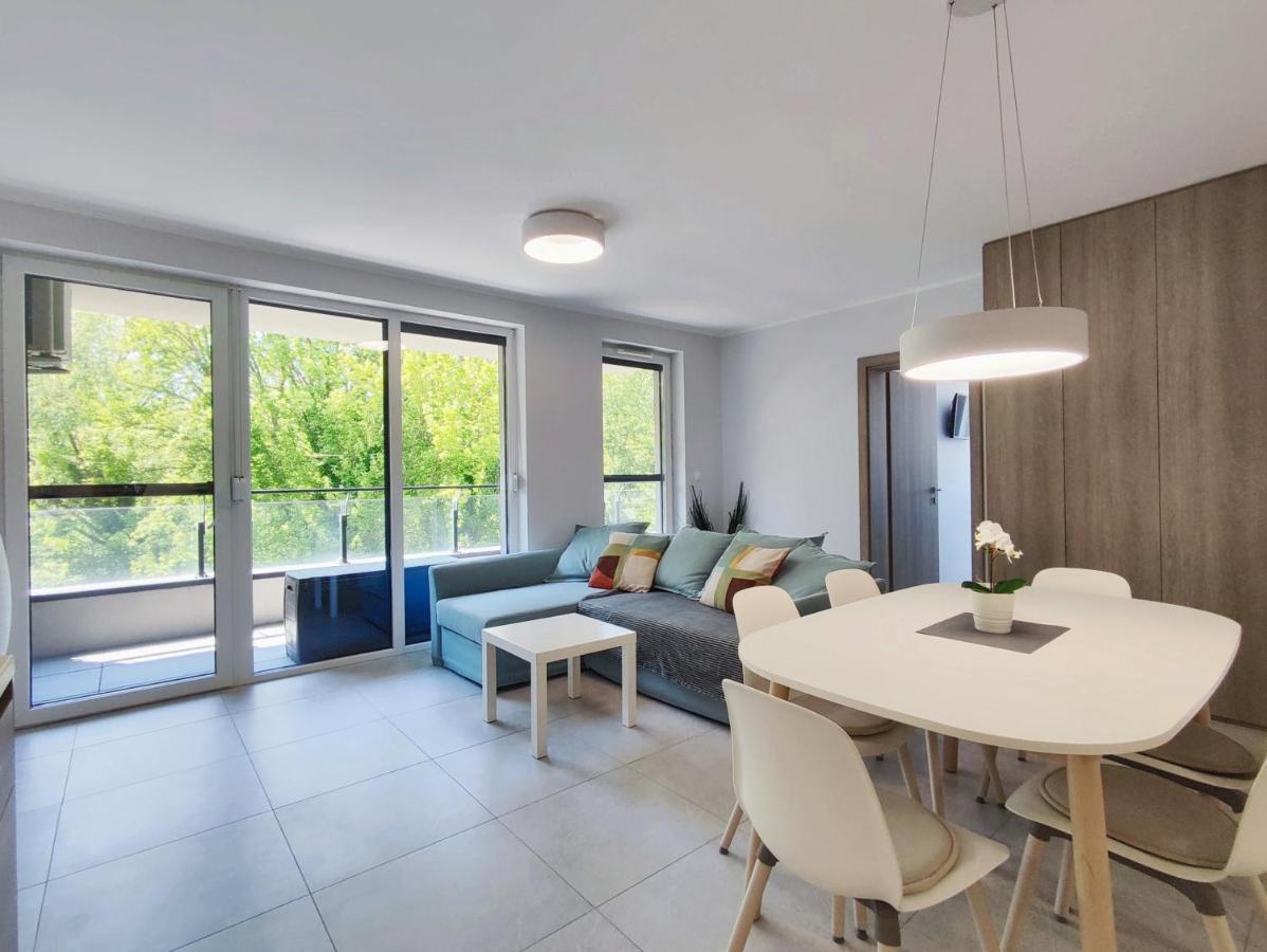 Lakeside Family & Studio Apartments Кестхей Экстерьер фото